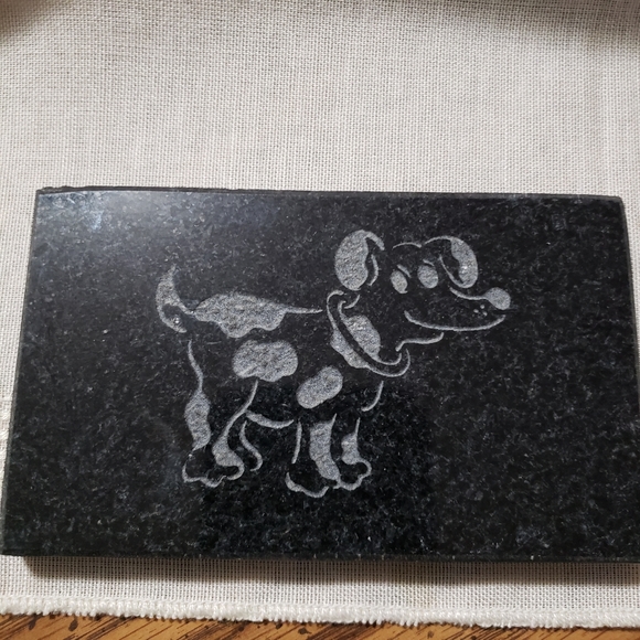 Vermont Granite Sculpture of Odie the Dog - Picture 2 of 6